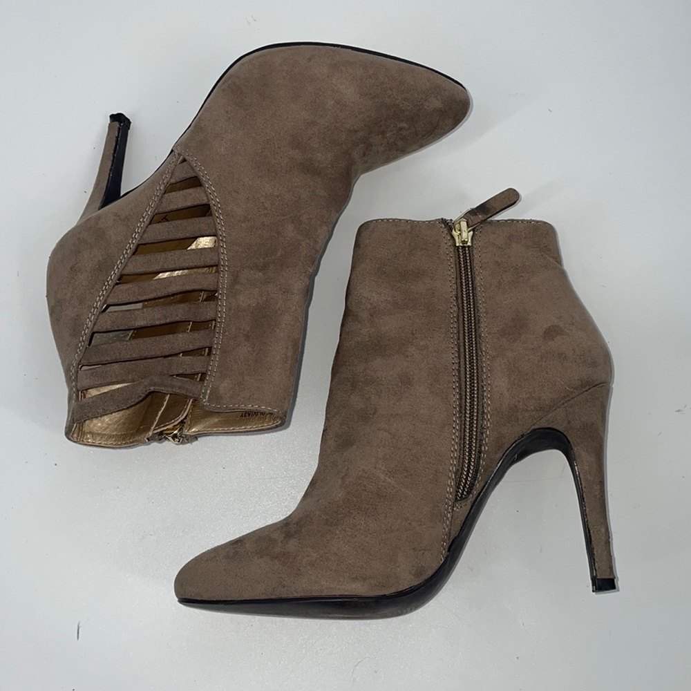 Nine West Olivia3Y Taupe Boots Size 6.5